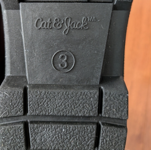 Cat & Jack Girls size 3 Pink Snow Boots - Picture 2 of 6